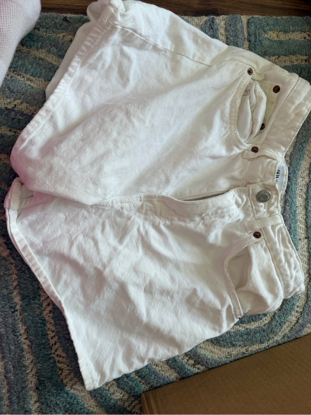 Zara White High-Rise Cotton Shorts